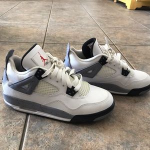 Air Jordan 4 Retro